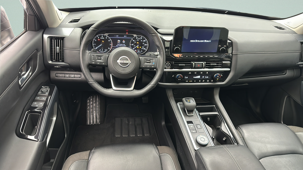 Used 2024 Nissan Pathfinder SL w/ SL Premium Package AWD/4WD image 11