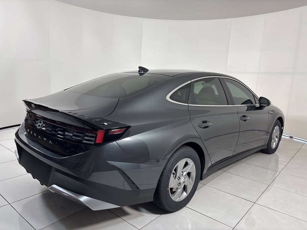 New 2026 Hyundai Sonata SE FWD image 6