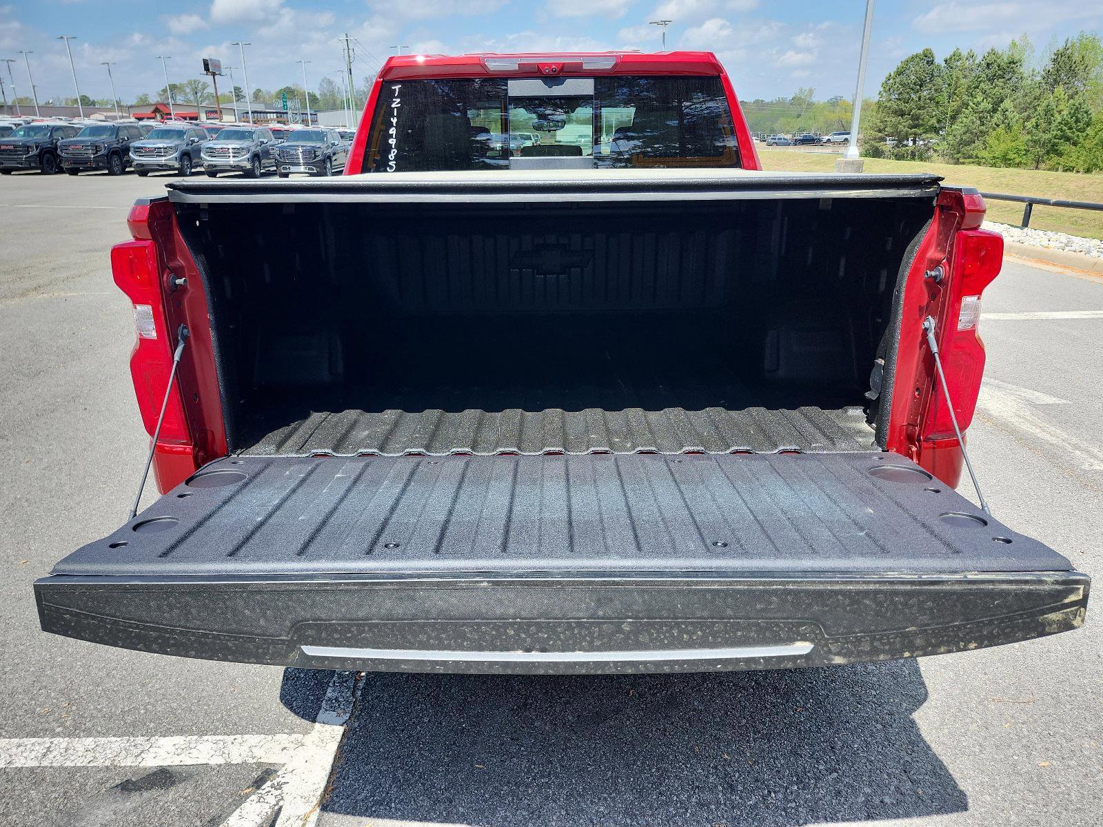 Certified 2026 Chevrolet Silverado 1500 High Country w/ Technology Package image 11