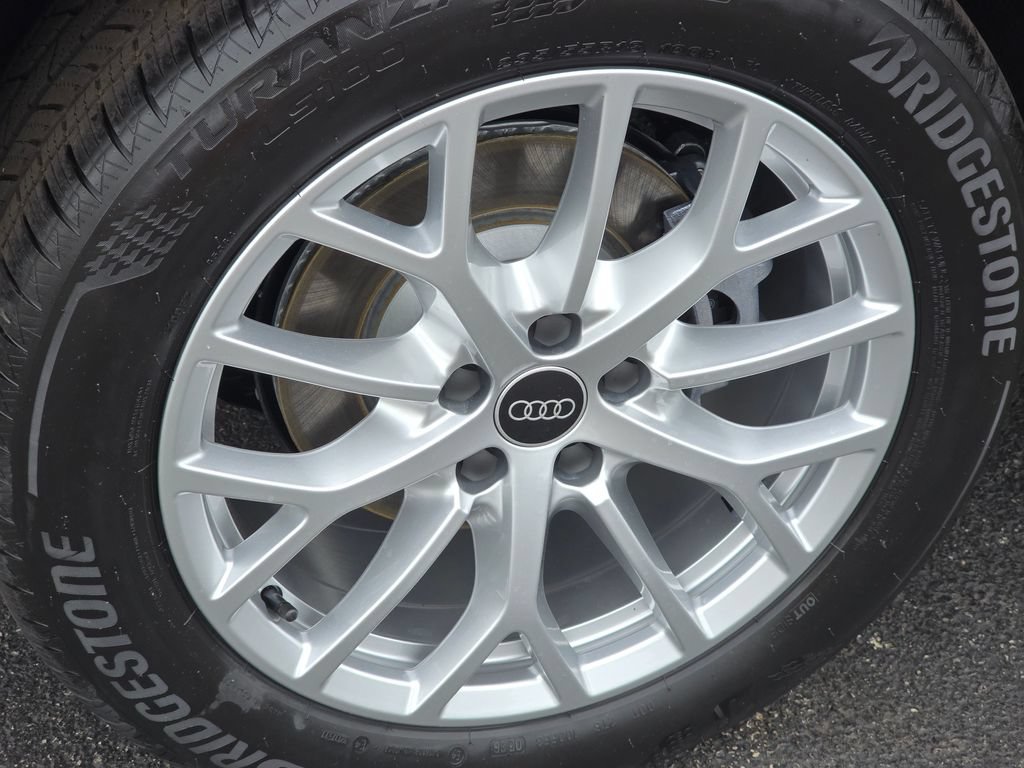 New 2026 Audi Q3 quattro 2.0T AWD/4WD image 10