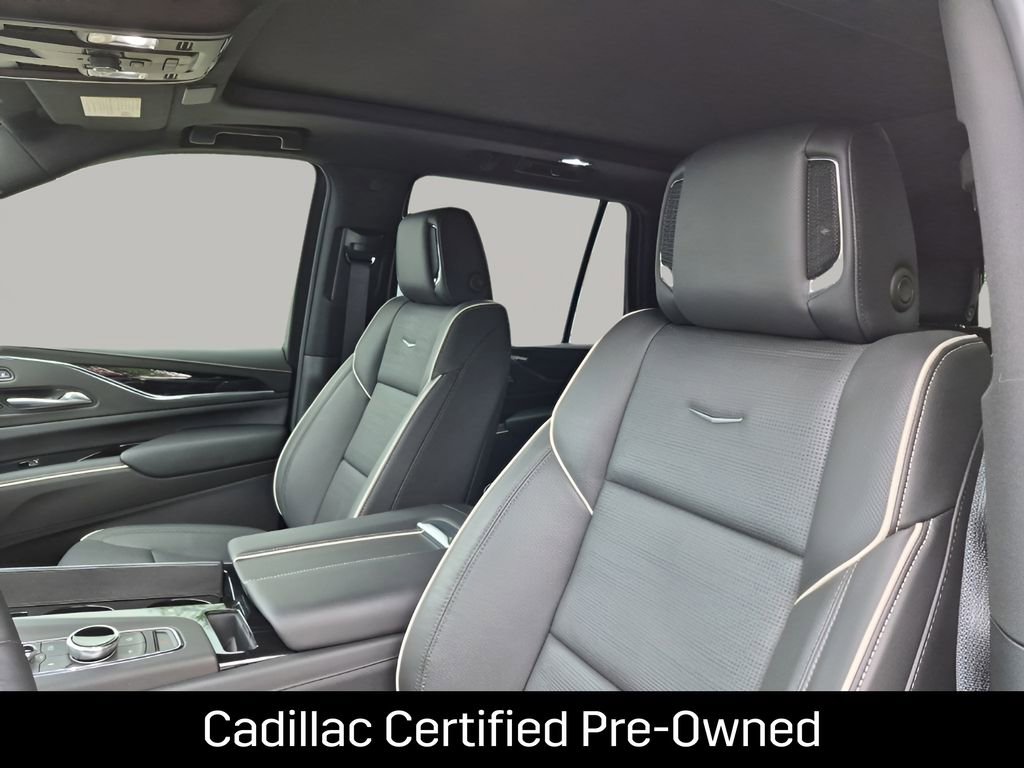 Certified 2024 Cadillac Escalade Sport w/ LPO, ONYX Package AWD/4WD image 39