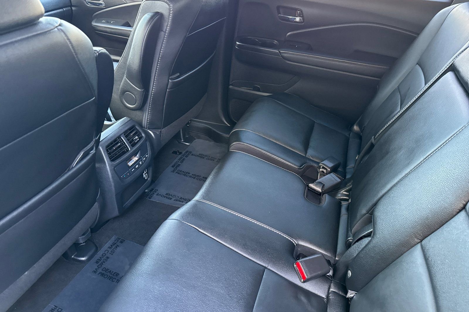 Used 2022 Honda Pilot Special Edition image 11