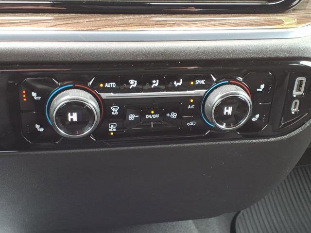 Used 2023 Chevrolet Silverado 1500 RST AWD/4WD image 23