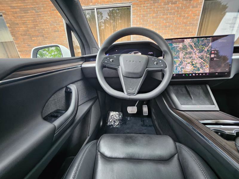 Used 2023 Tesla Model X AWD/4WD image 5