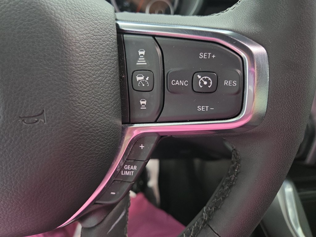 Used 2026 RAM 1500 Laramie AWD/4WD image 38