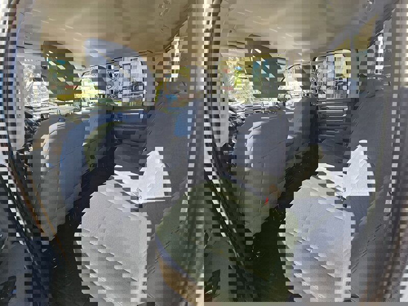 Used 2017 RAM 2500 SLT image 8