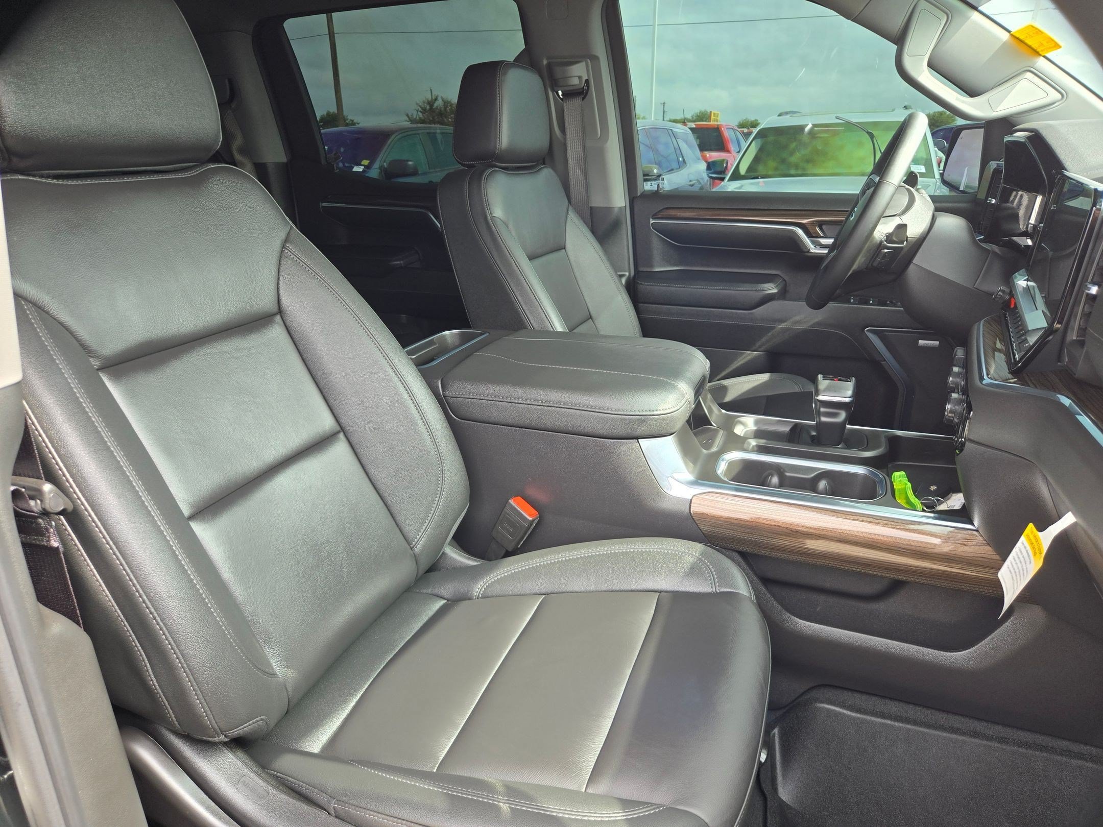 Certified 2024 Chevrolet Silverado 1500 LT Trail Boss w/ LT Trail Boss Premium Package AWD/4WD image 25