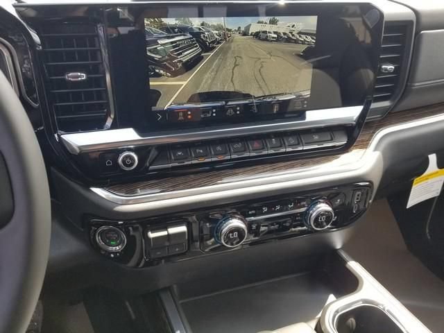 New 2026 GMC Sierra 1500 AT4 w/ AT4 Premium Package AWD/4WD image 13