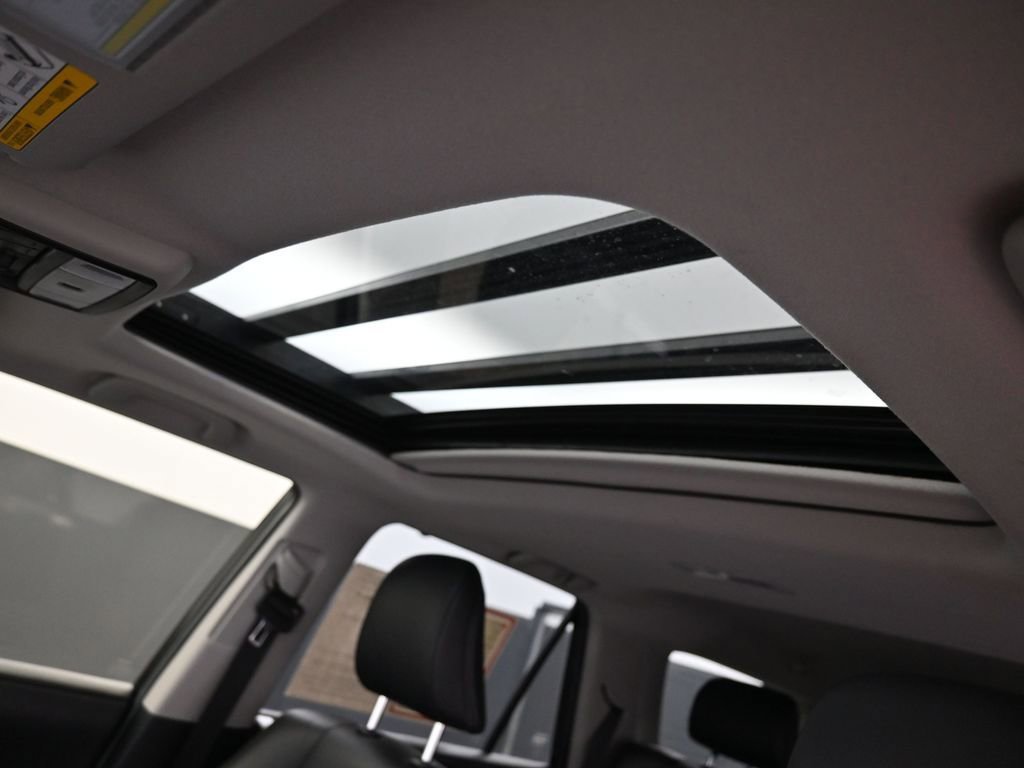 Used 2020 Toyota 4Runner Limited image 28