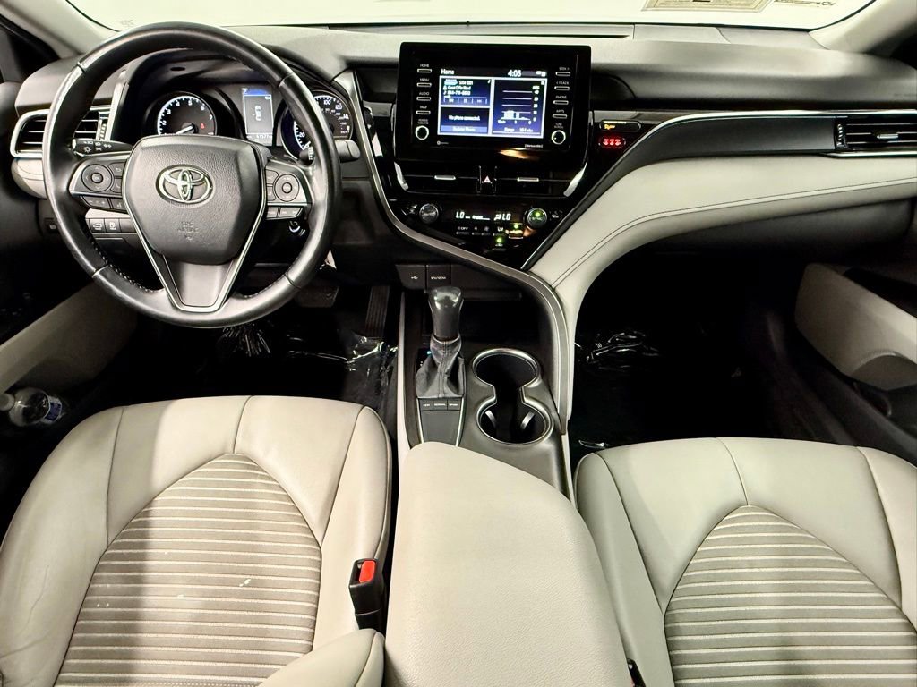Certified 2022 Toyota Camry SE image 32