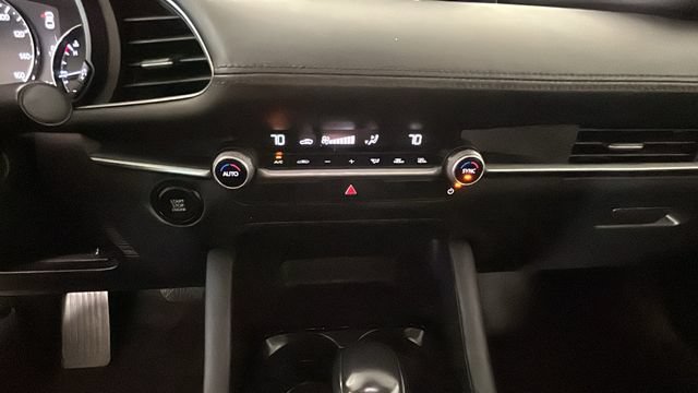 Used 2024 MAZDA MAZDA3 s FWD image 23