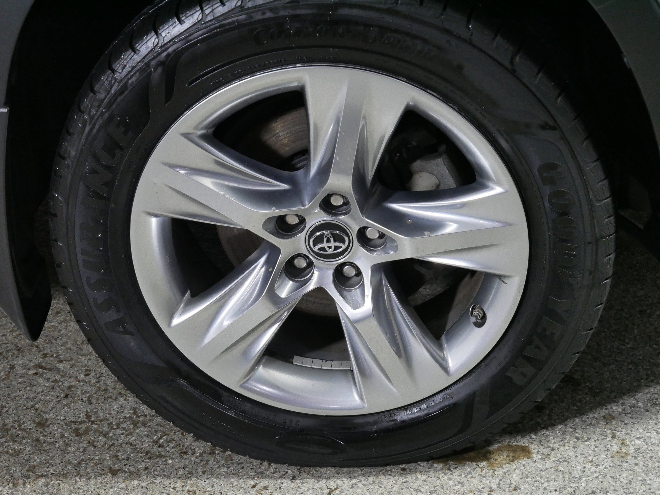 Used 2017 Toyota Highlander Limited AWD/4WD image 15