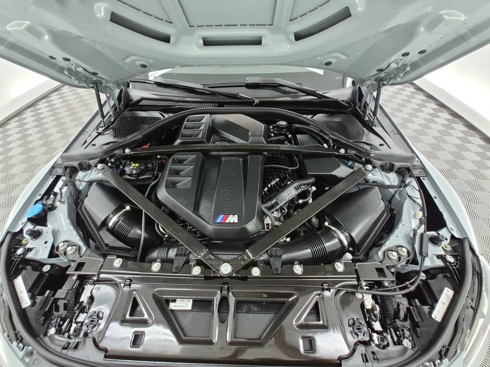 Used 2024 BMW M2 w/ Lighting Package RWD image 27