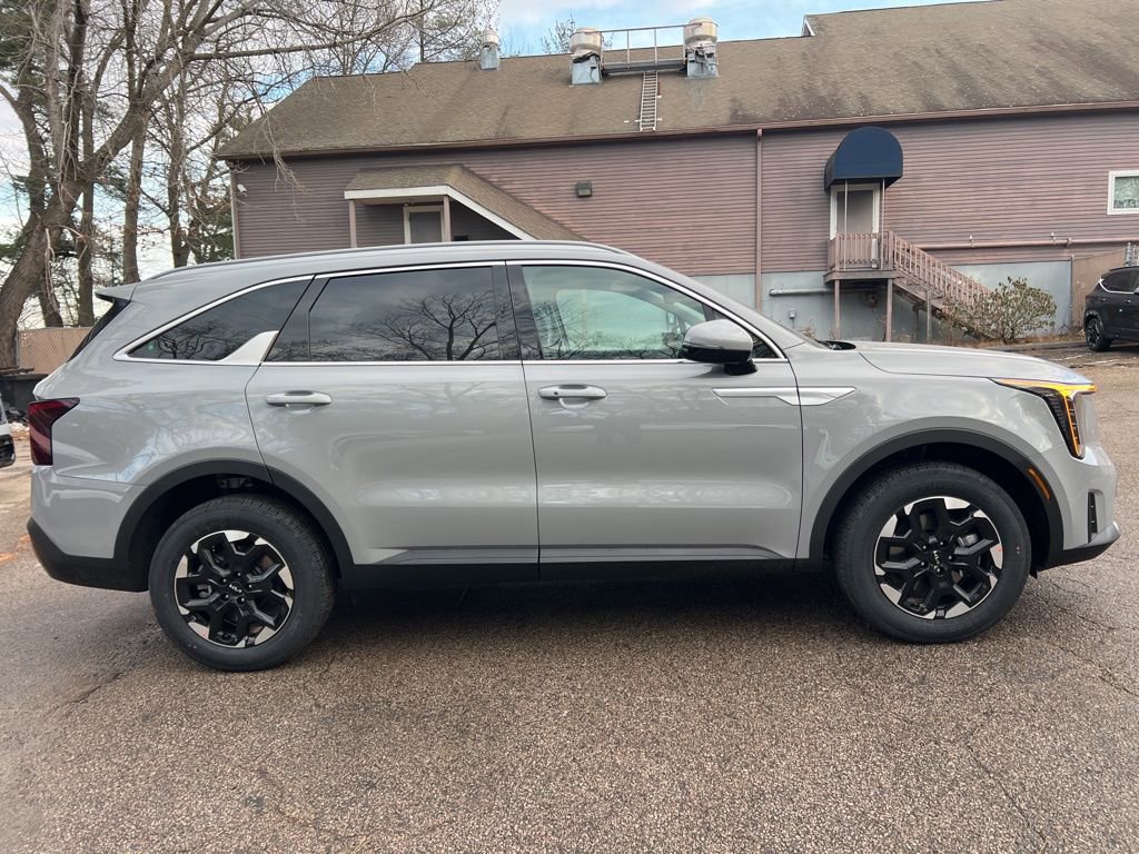 New 2026 Kia Sorento S w/ S Panoramic Sunroof Package image 4