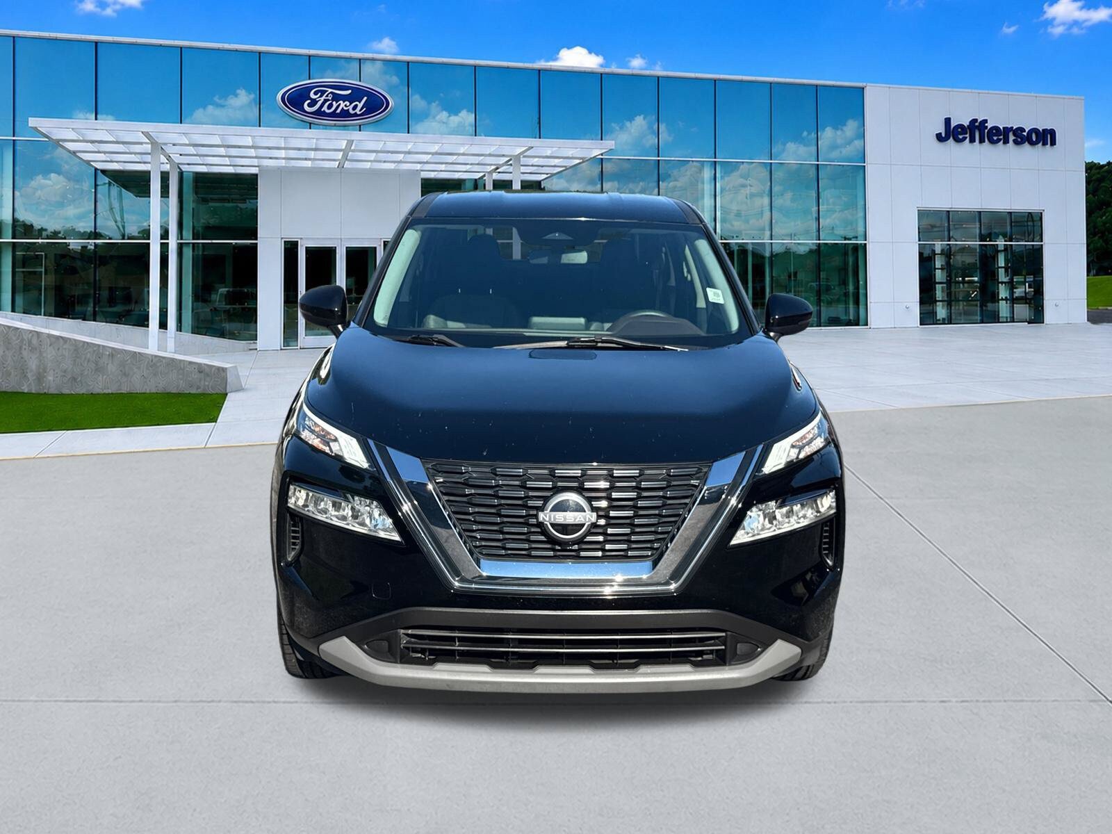 Used 2022 Nissan Rogue SV FWD image 2