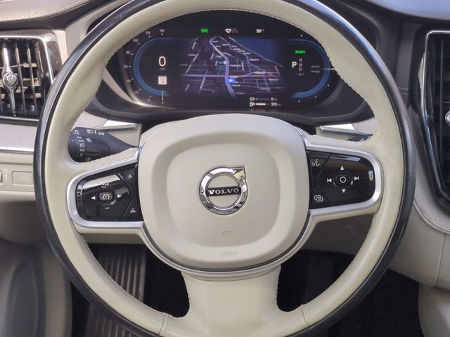 Used 2022 Volvo XC60 T8 Inscription w/ Advanced Package image 17