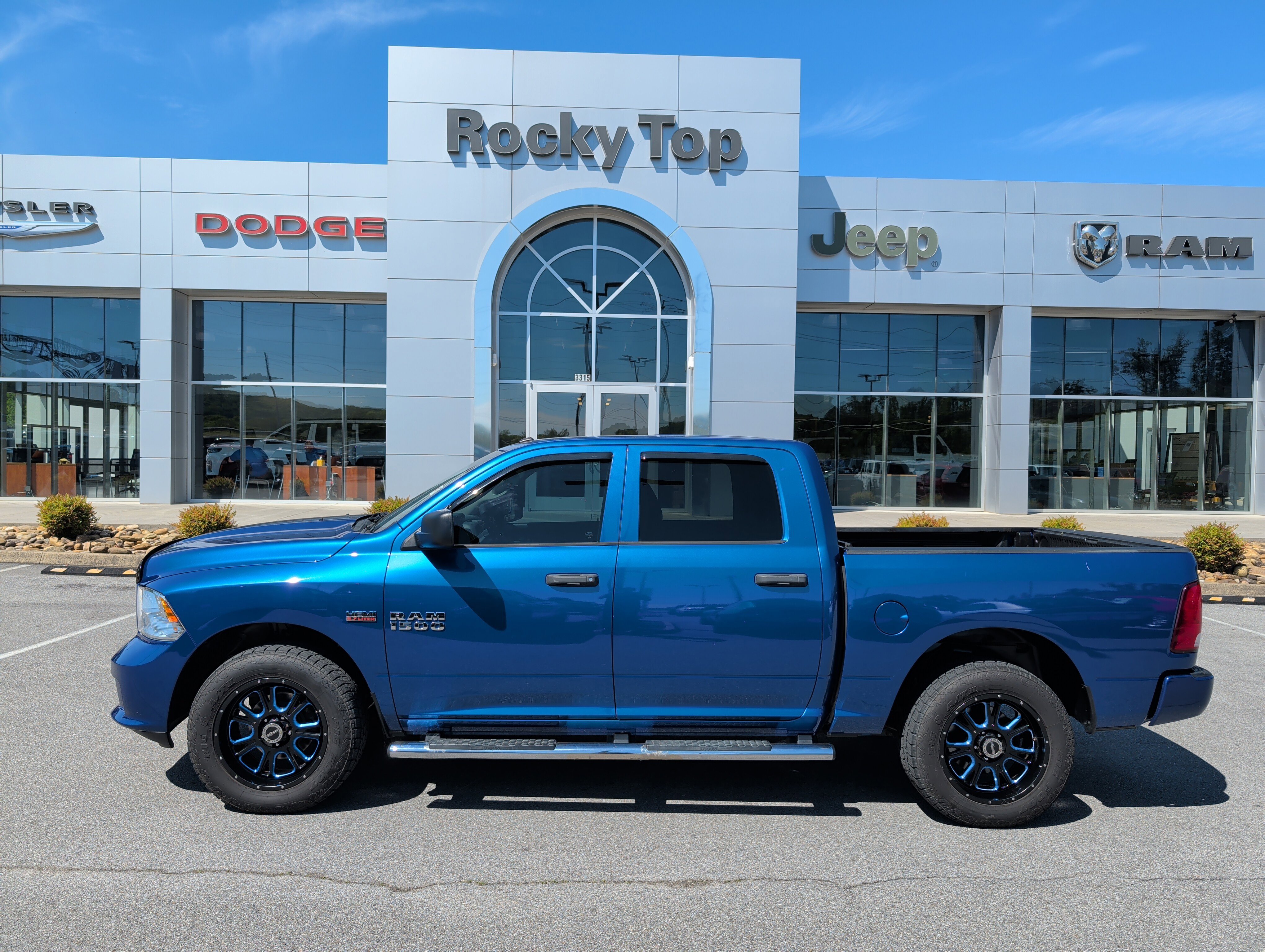 Used 2017 RAM 1500 Express w/ Express Value Package
