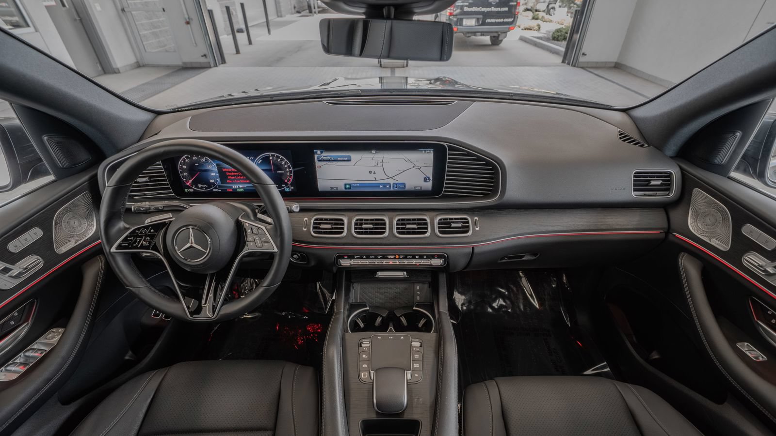 Used 2025 Mercedes-Benz GLE 450e 4MATIC image 8