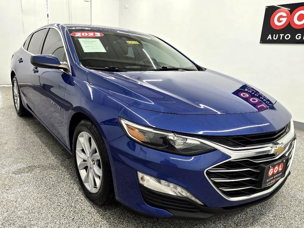Used 2023 Chevrolet Malibu LT image 2