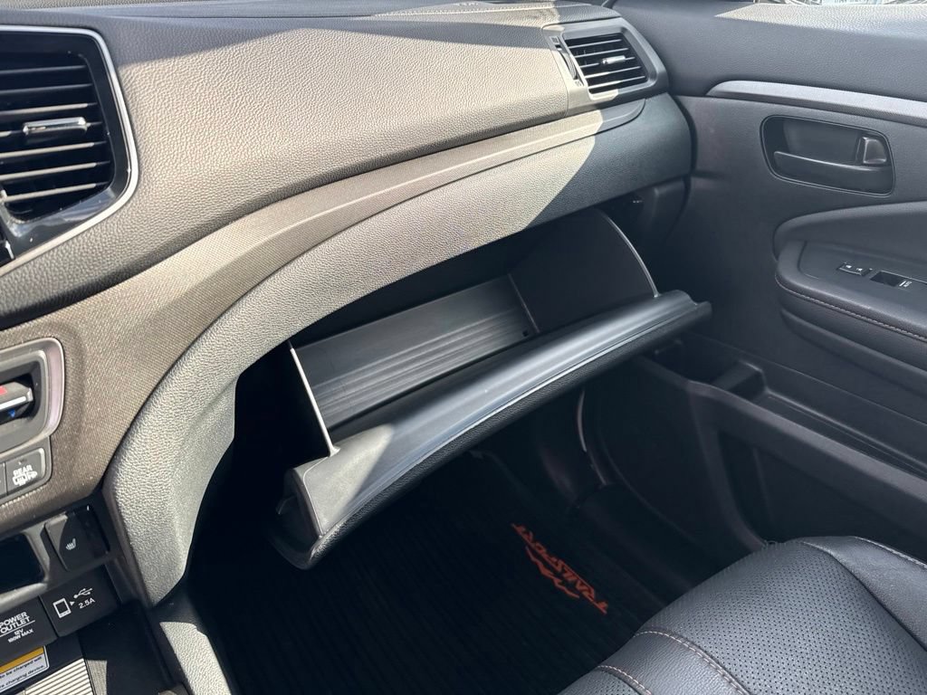 Certified 2023 Honda Passport TrailSport image 26