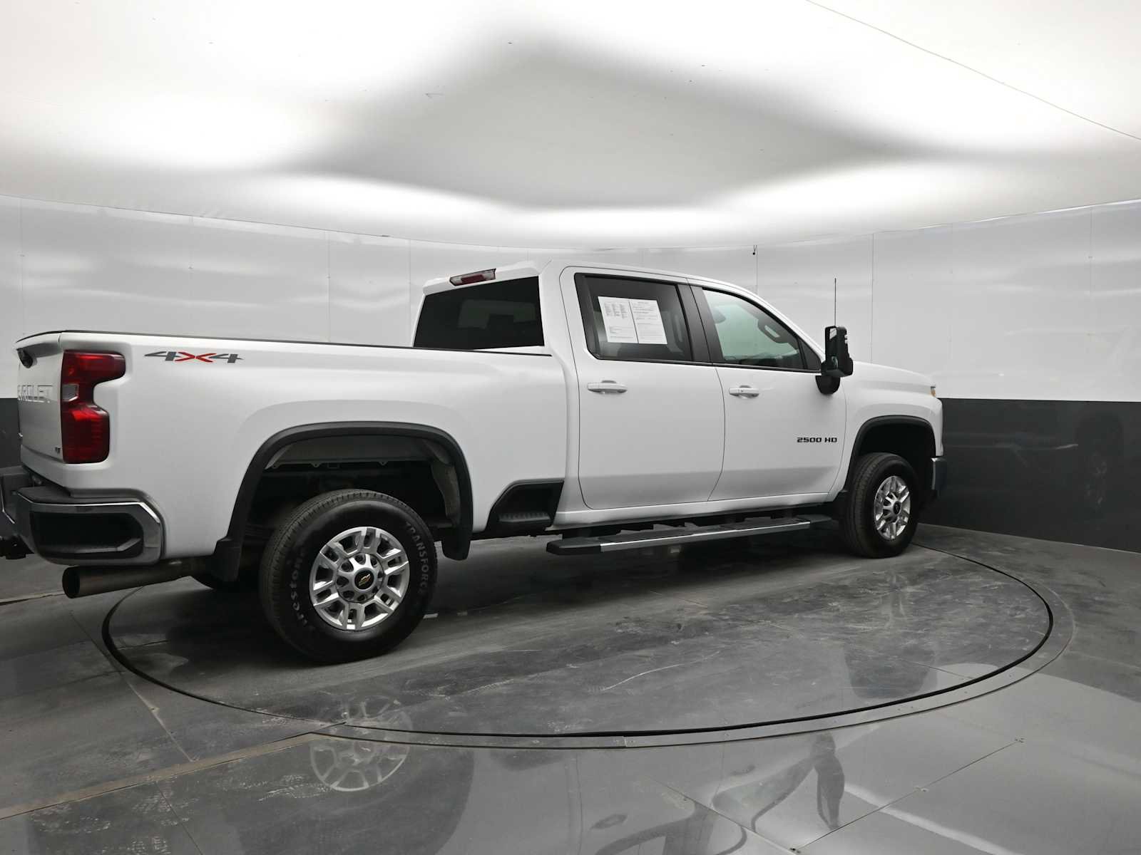 Used 2026 Chevrolet Silverado 2500 LT AWD/4WD image 8