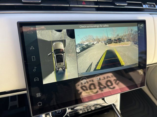 Used 2023 Land Rover Range Rover SE image 32