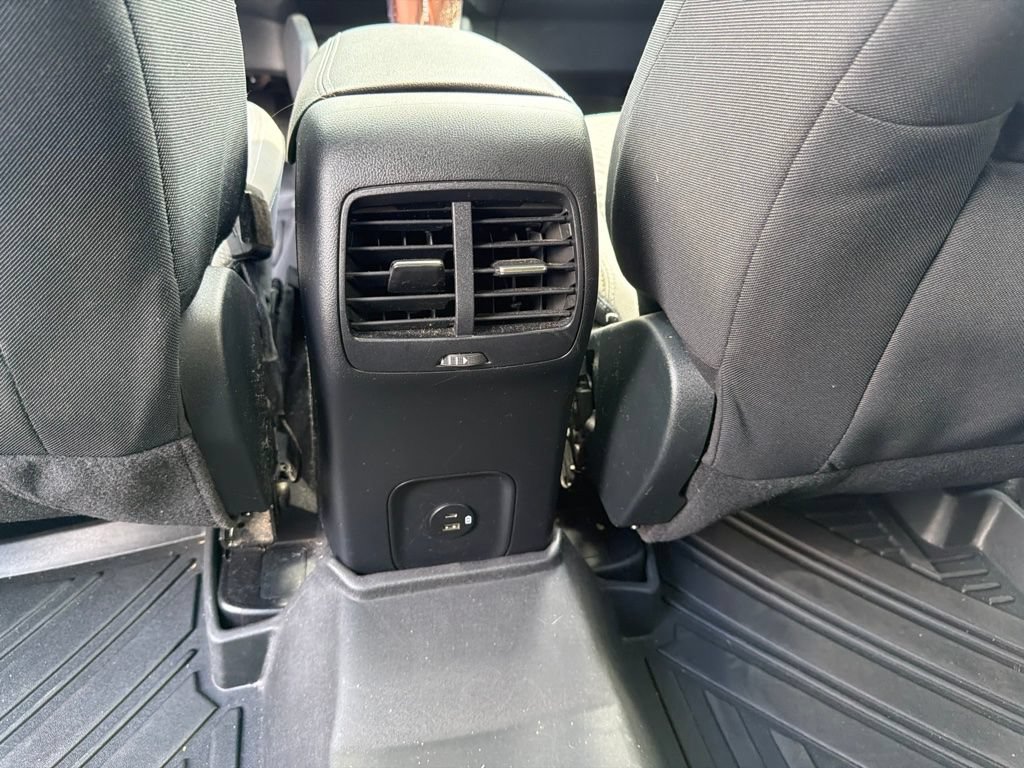 Used 2020 Ford Escape SE FWD image 15