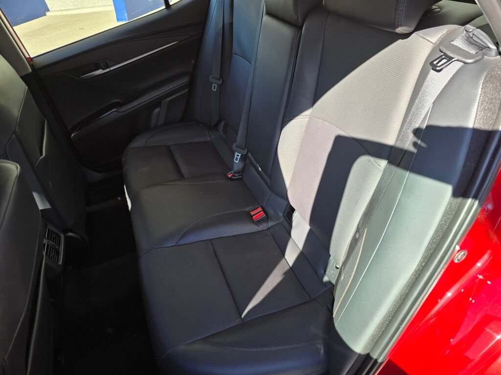 Used 2025 Toyota Camry XLE FWD image 19