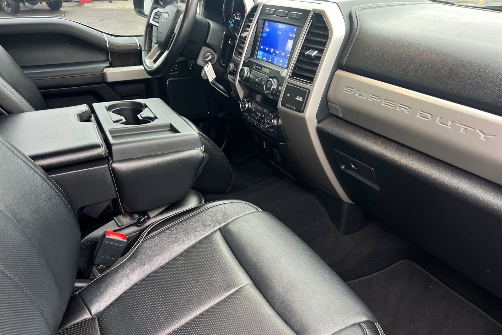 Certified 2020 Ford F350 Lariat image 16