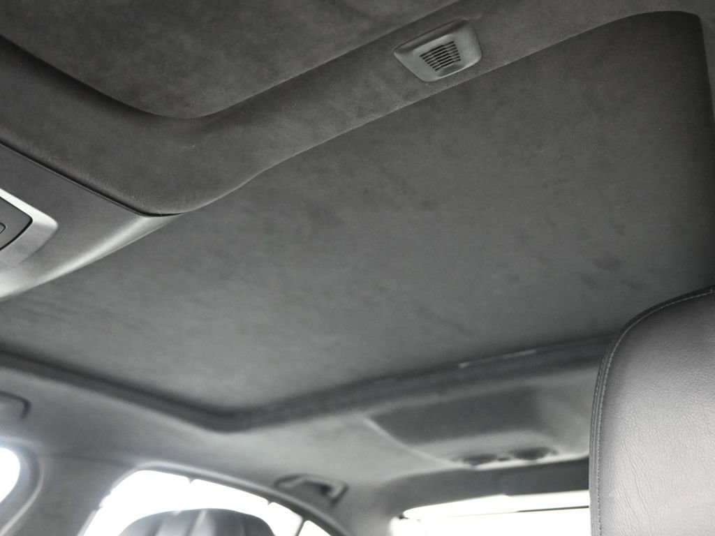 Used 2013 BMW M5 image 25