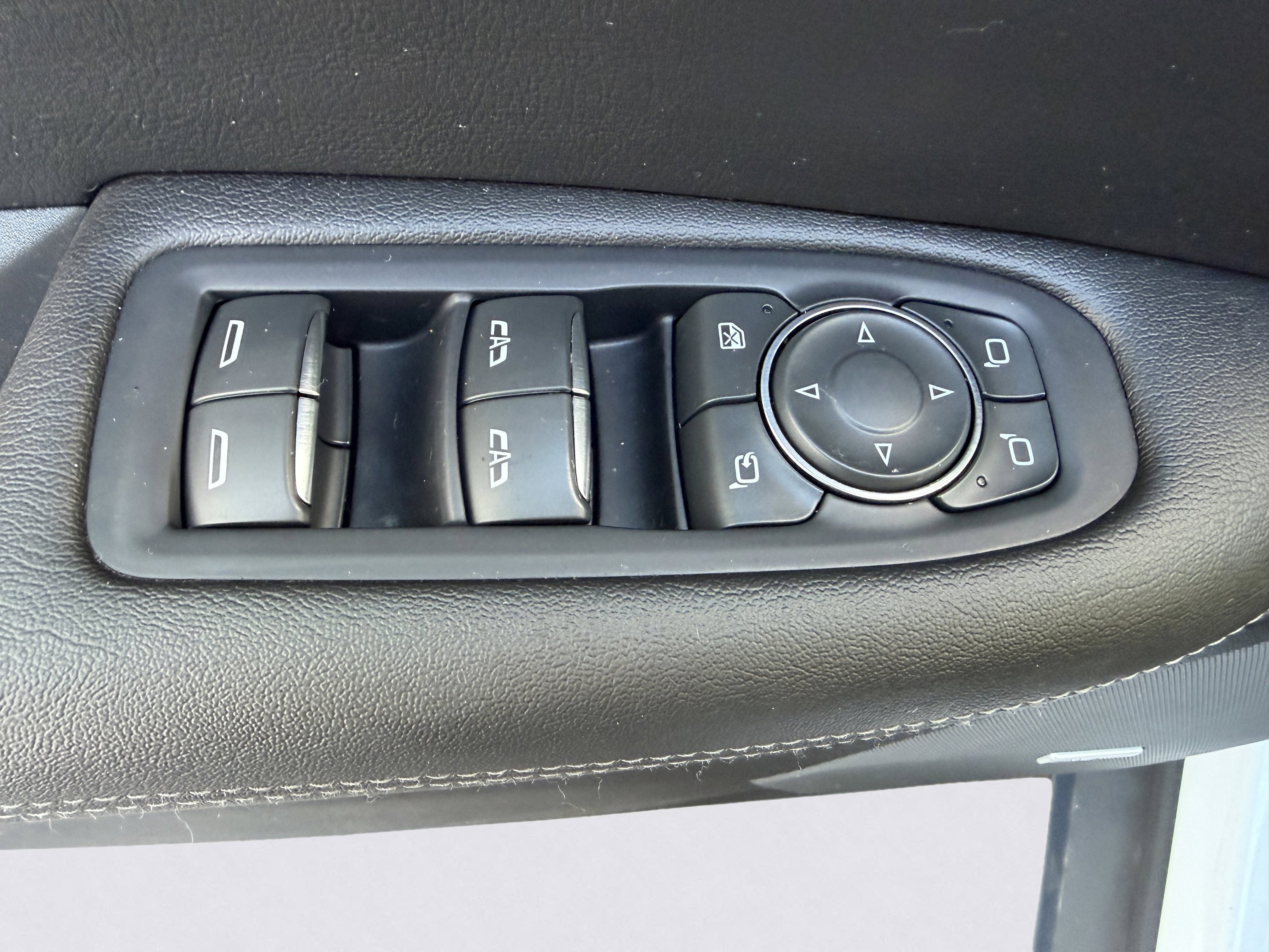 Used 2022 Cadillac XT5 Premium Luxury image 33