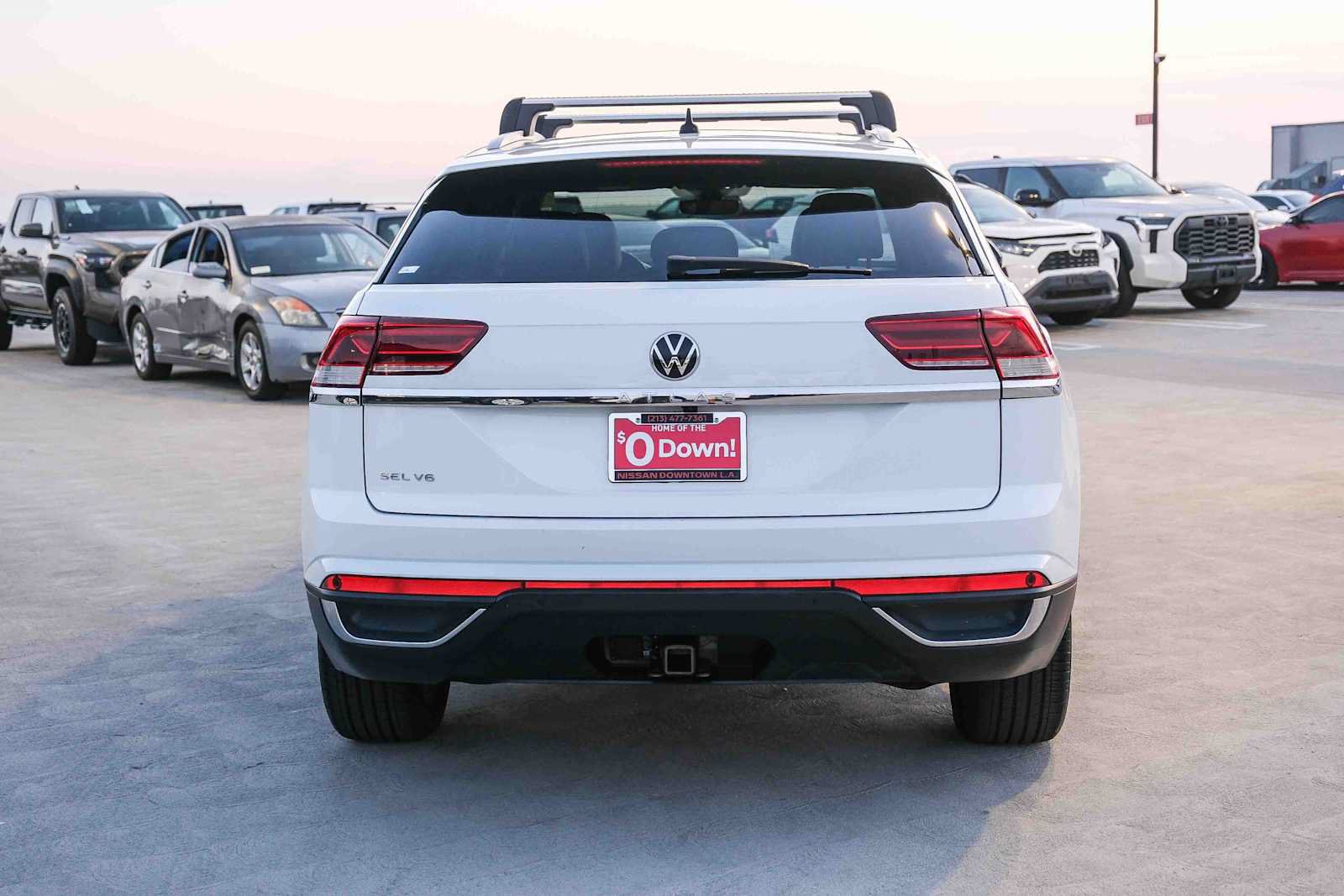 Used 2020 Volkswagen Atlas Cross Sport SEL FWD image 5
