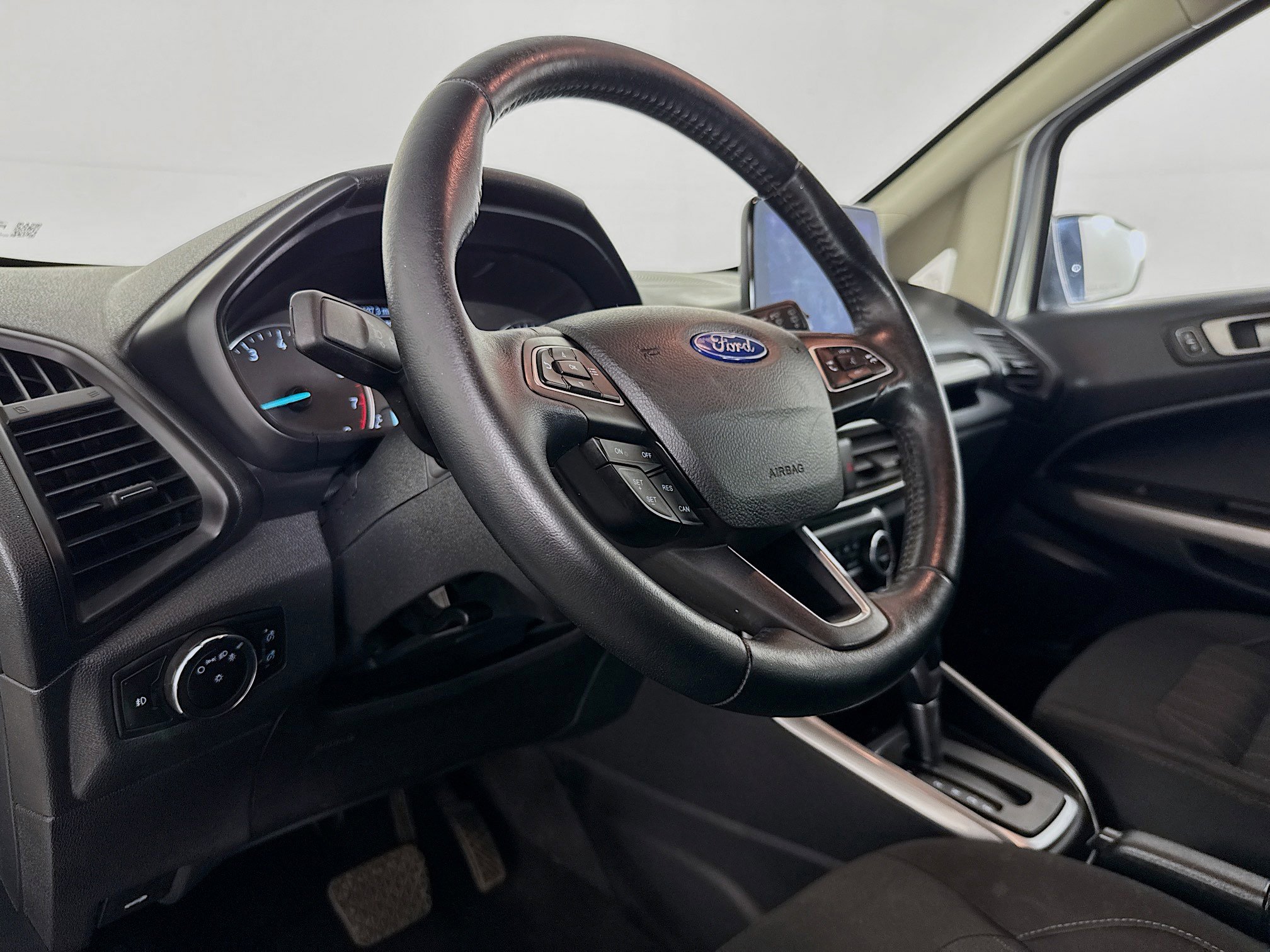 Used 2020 Ford EcoSport SE w/ SE Convenience Package image 22