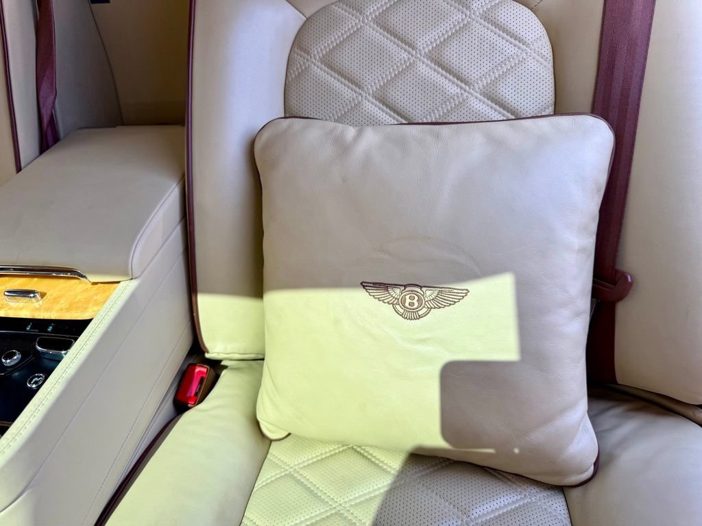 Used 2016 Bentley Mulsanne RWD image 57