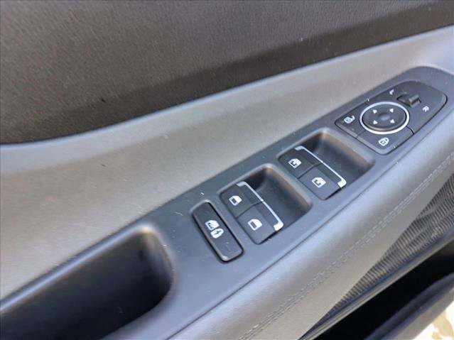 Used 2023 Hyundai Santa Fe SEL image 9