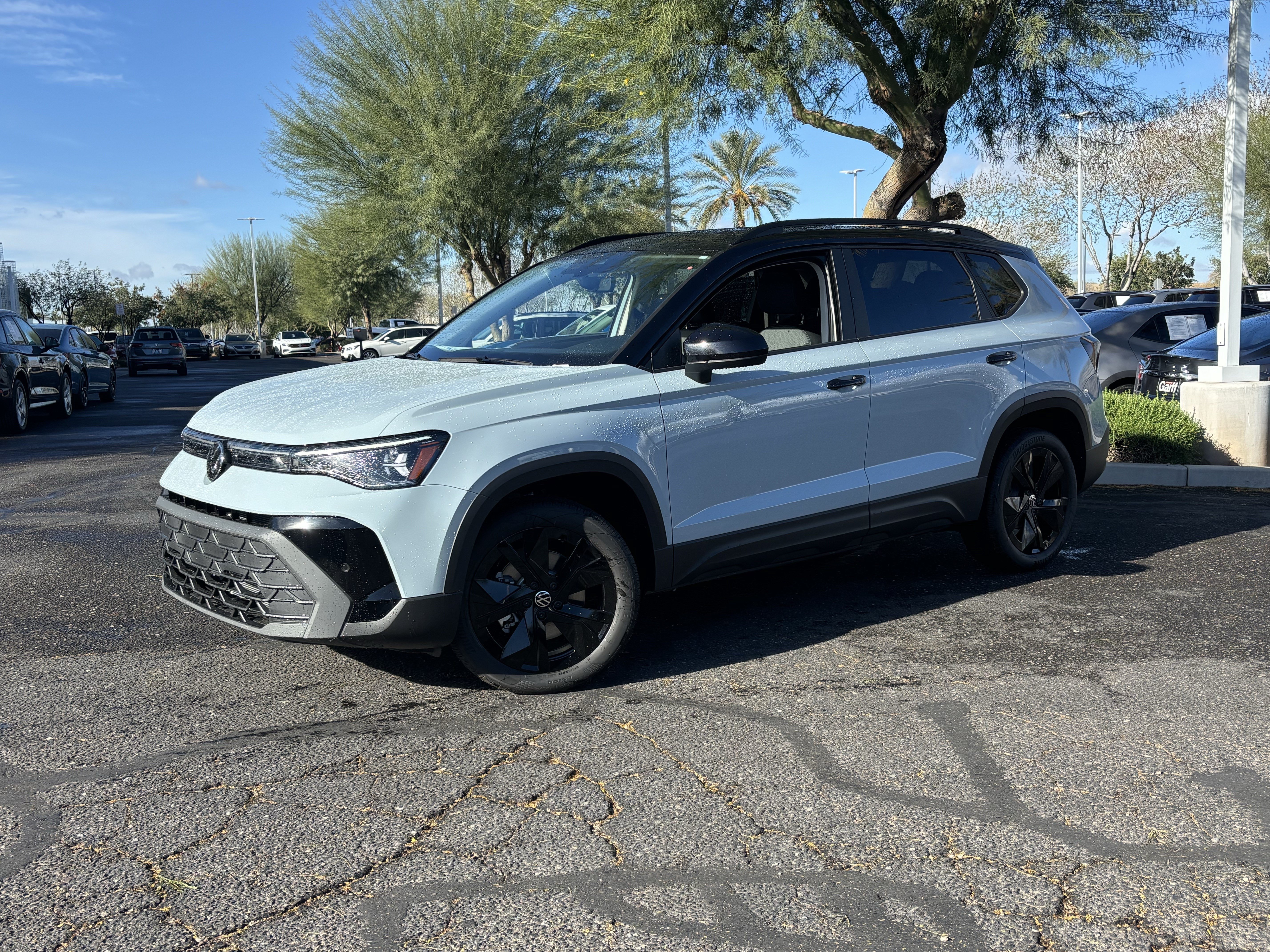 New 2026 Volkswagen Taos SE FWD image 22