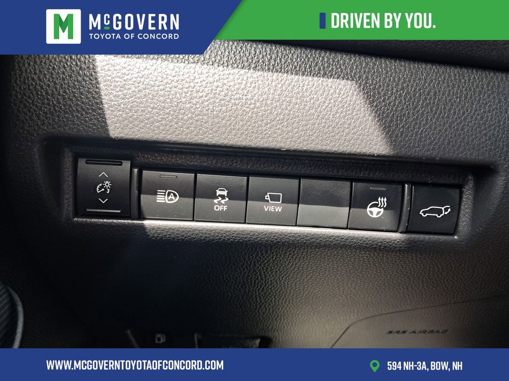 Used 2022 Toyota Venza AWD/4WD image 37