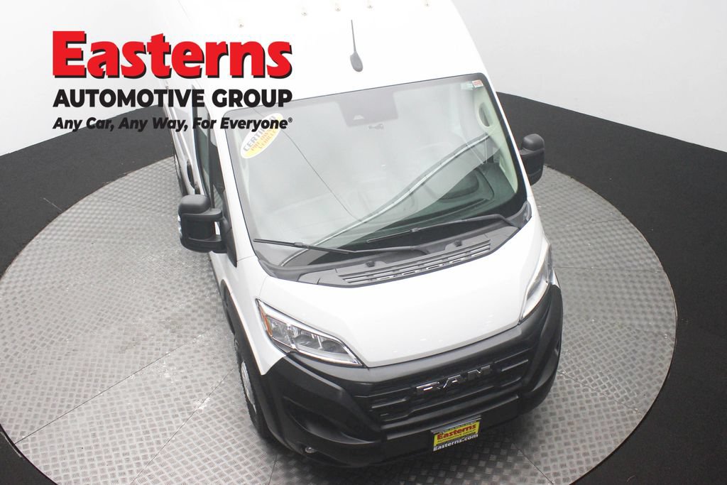 Used 2023 RAM ProMaster 2500 w/ Convenience Group FWD image 5