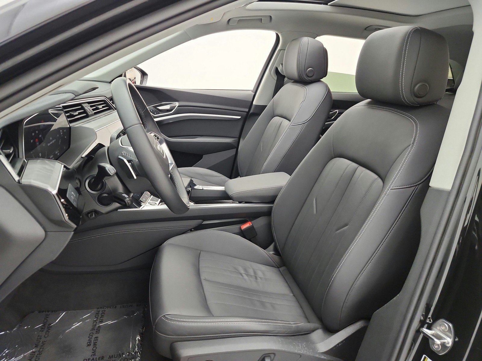 Used 2024 Audi Q8 e-tron Premium AWD/4WD image 15