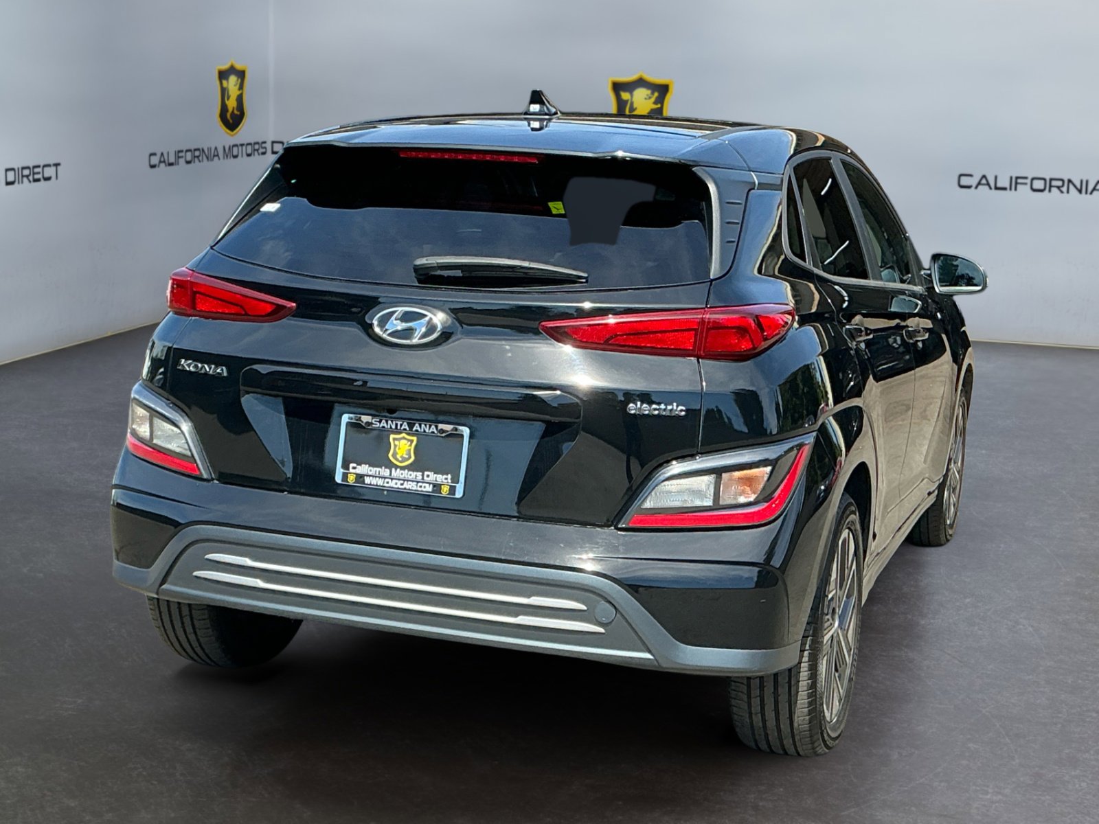Used 2023 Hyundai Kona SE w/ Cargo Package FWD image 5