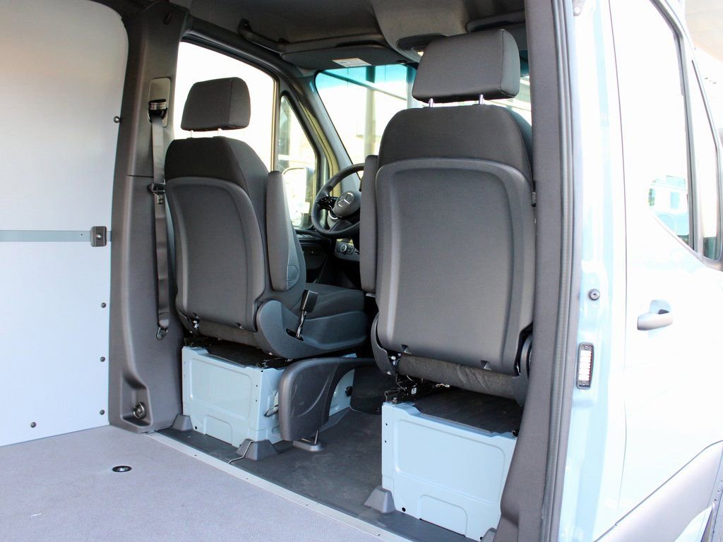 Used 2026 Mercedes-Benz Sprinter 144 Cargo image 7