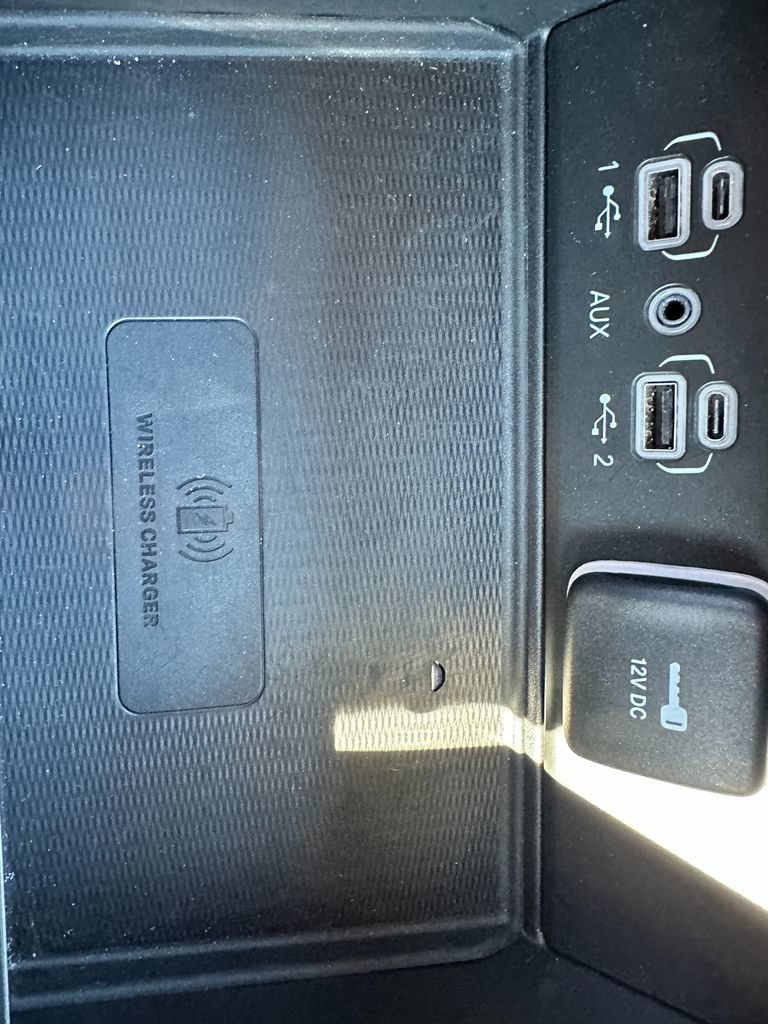 Used 2023 Jeep Grand Cherokee L Altitude AWD/4WD image 16