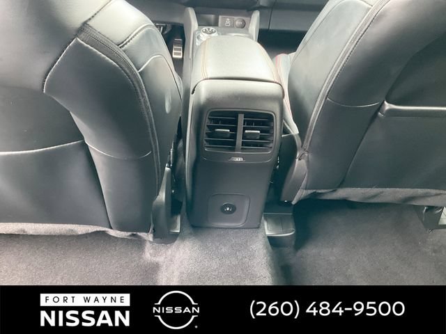 Used 2024 Ford Escape ST-Line w/ Tech Pack #1 AWD/4WD image 29