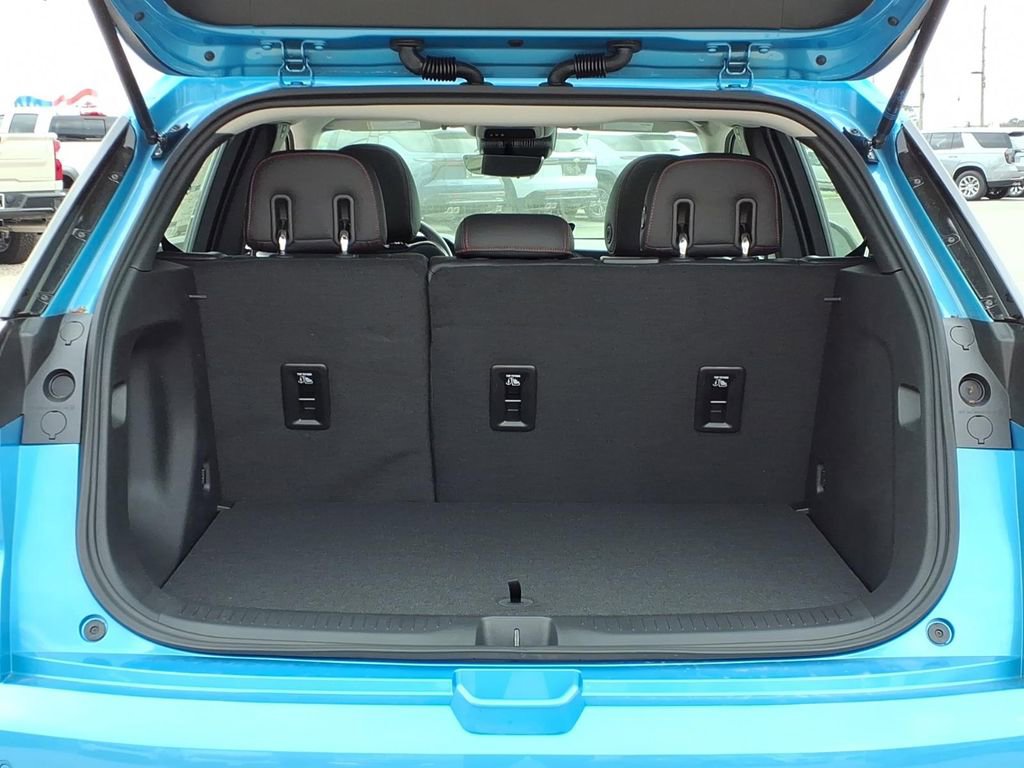 New 2027 Chevrolet Bolt RS w/ Technology Package image 7