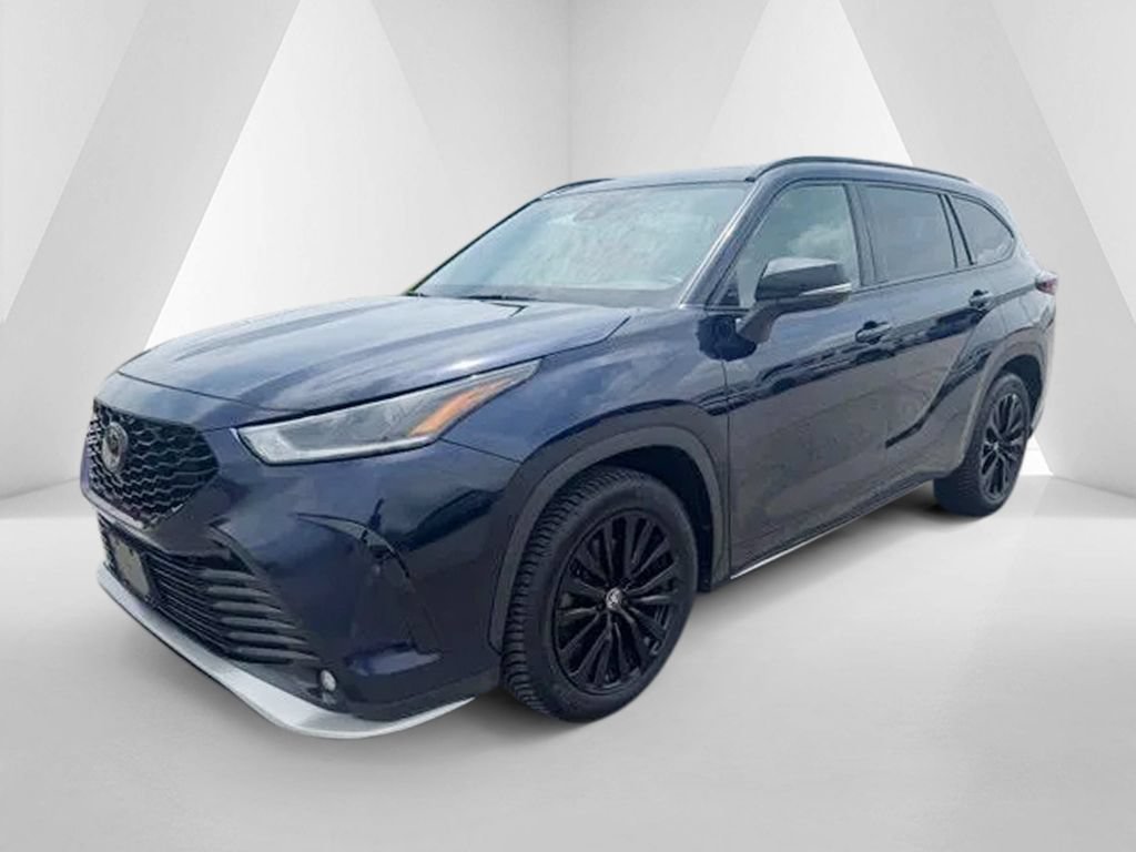 Used 2024 Toyota Highlander XSE AWD/4WD image 3
