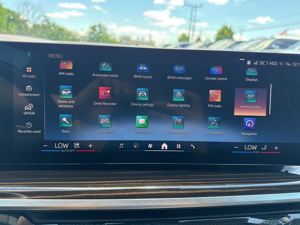 Used 2025 BMW X7 xDrive40i AWD/4WD image 21