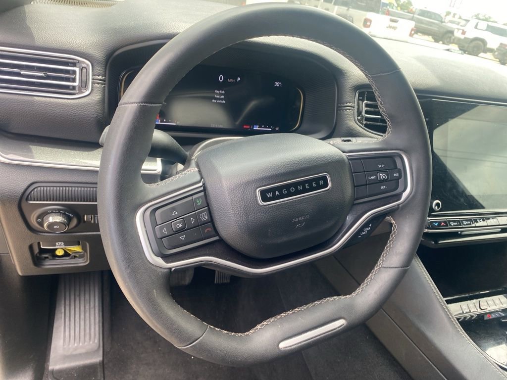 Used 2022 Jeep Wagoneer Series I RWD image 14