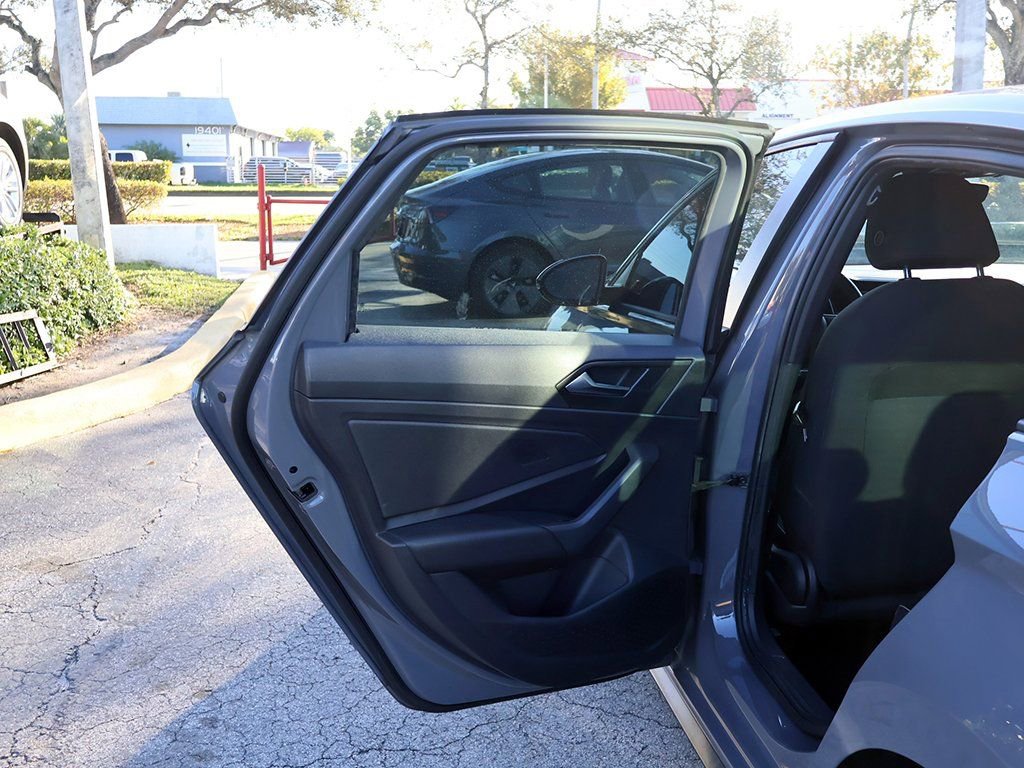 Used 2019 Volkswagen Jetta GLI image 22