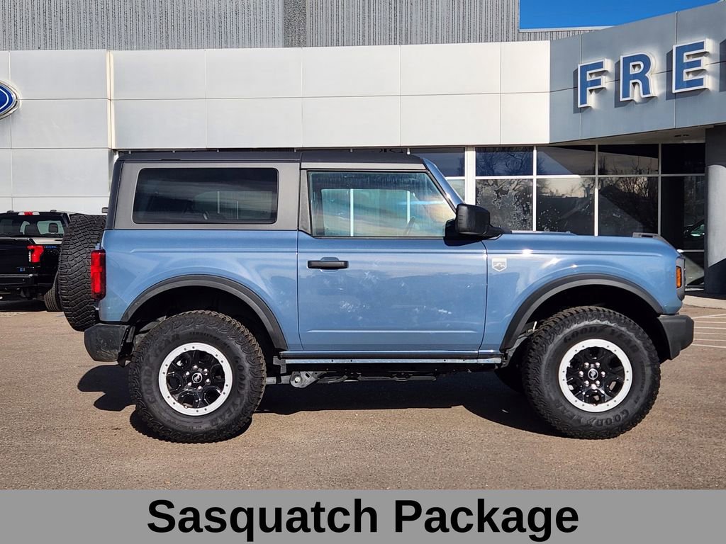 Used 2024 Ford Bronco Big Bend w/ Sasquatch Package image 3
