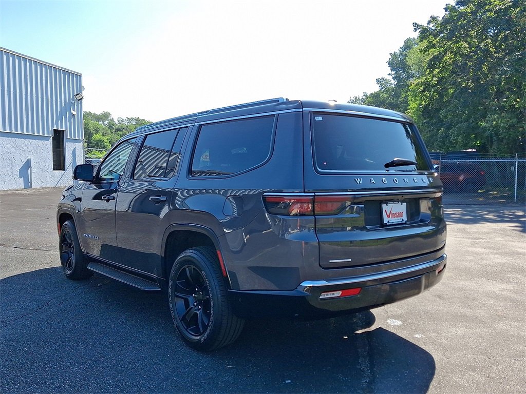 Used 2022 Jeep Wagoneer Series III w/ Convenience Group I image 4